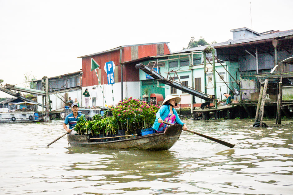 Schwimmende Märkte Blumenboot